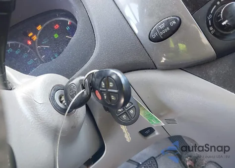 2010 Toyota Sienna Le из США, поврежденный, VIN 5TDKK4CC8AS325297